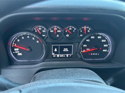 Used 2023 Chevrolet Silverado 1500 Custom Trail Boss image 10