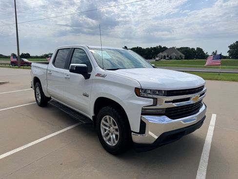 Used 2020 Chevrolet Silverado 1500 LT w/ Texas Edition AWD/4WD image 4