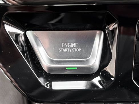 Used 2024 GMC Sierra 1500 AT4X image 12