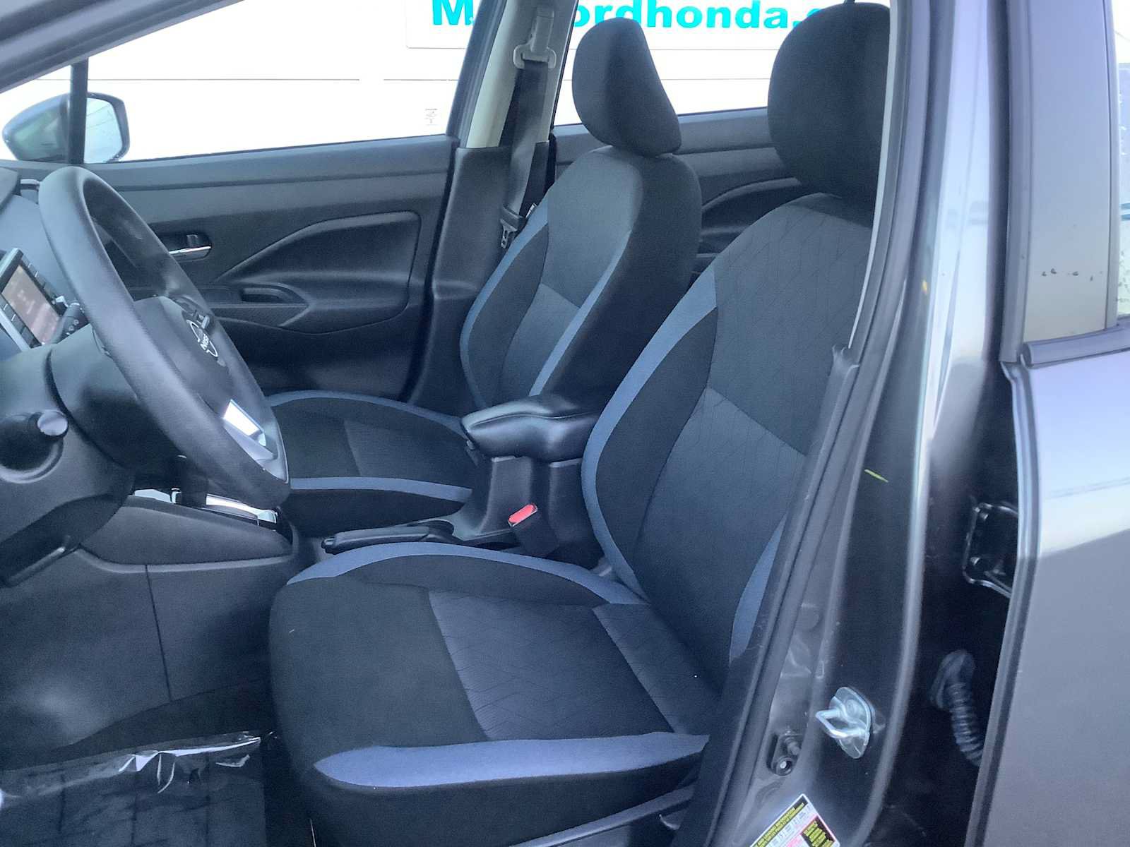 Used 2024 Nissan Versa SV FWD image 11