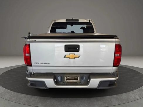Used 2019 Chevrolet Colorado W/T w/ WT Convenience Package RWD image 5