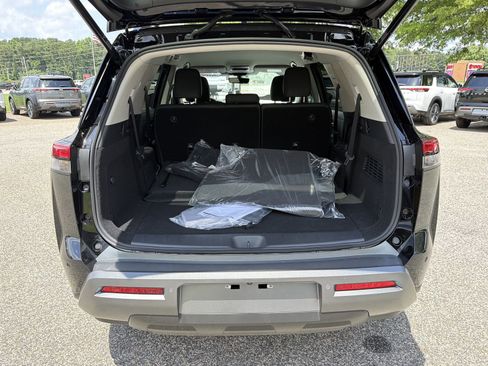 New 2026 Nissan Pathfinder SL FWD image 27