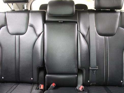 Certified 2025 Kia Sorento S FWD image 56