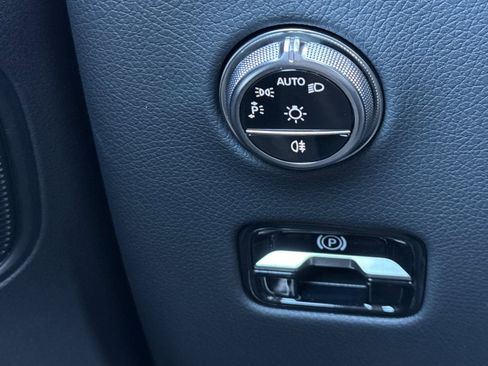 New 2026 Mercedes-Benz GLC 300 image 27