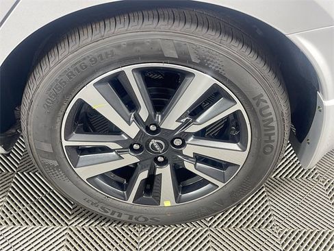 New 2025 Nissan Versa SV w/ Trunk Package image 20