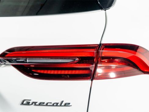 Used 2024 Maserati Grecale Modena image 13