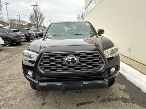 Used 2020 Toyota Tacoma TRD Off-Road w/ Technology Package image 7