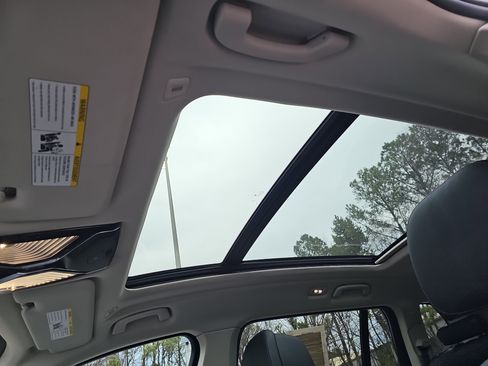 Used 2020 BMW X7 xDrive40i w/ Cold Weather Package image 32