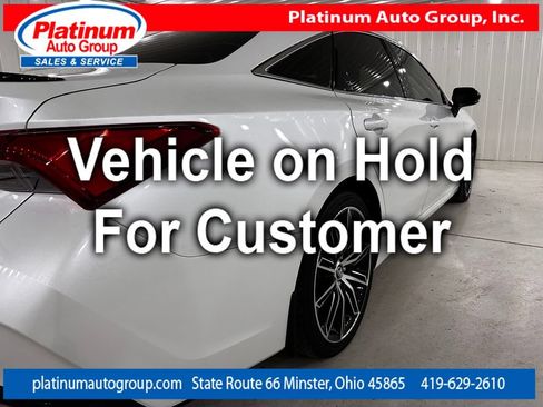 Used 2019 Toyota Avalon Touring FWD image 58