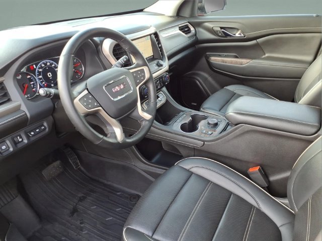Used 2023 GMC Acadia Denali w/ Denali Ultimate Package AWD/4WD image 13