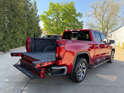 Used 2025 GMC Sierra 1500 SLT w/ SLT Premium Plus Package image 33
