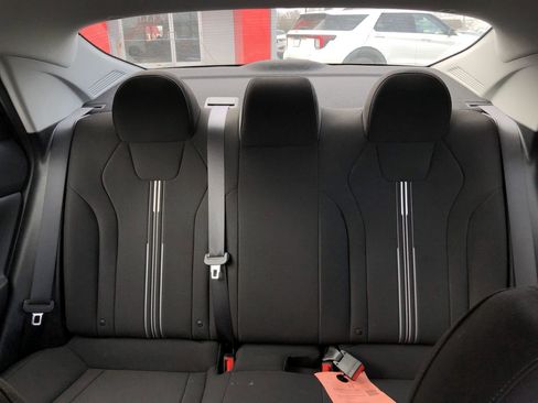 Used 2023 Hyundai Elantra SEL w/ Convenience Package image 10