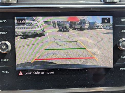 Used 2021 Volkswagen Tiguan SEL Premium R-Line image 14