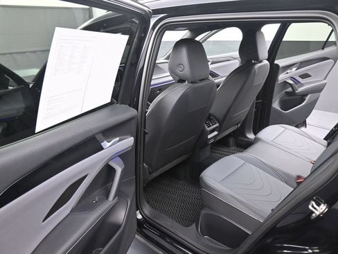 Used 2026 Volkswagen Tiguan SE R-Line AWD/4WD image 42