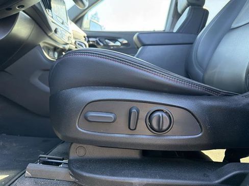 Certified 2023 Chevrolet Traverse RS image 14