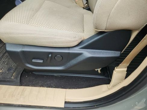 Used 2019 Ford F150 XLT w/ Equipment Group 302A Luxury AWD/4WD image 8