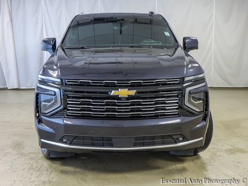 Used 2025 Chevrolet Tahoe High Country w/ Sun And Tow Package AWD/4WD image 5