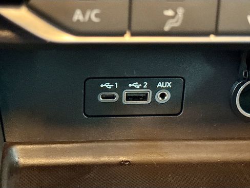 Used 2023 Nissan Sentra SV image 19