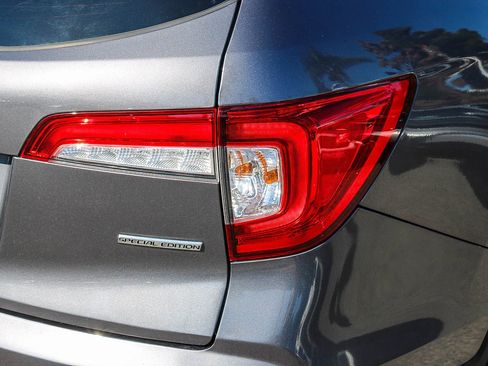 Used 2022 Honda Pilot Special Edition image 10