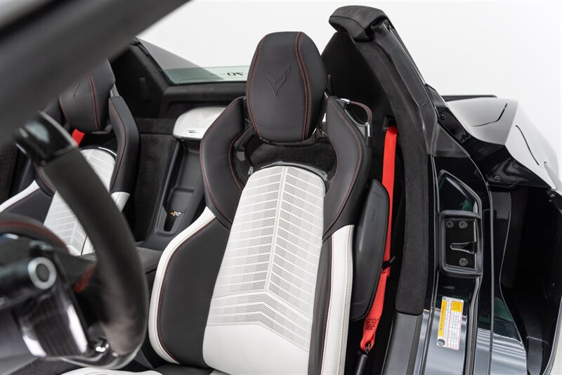 Used 2023 Chevrolet Corvette Z06 RWD image 44