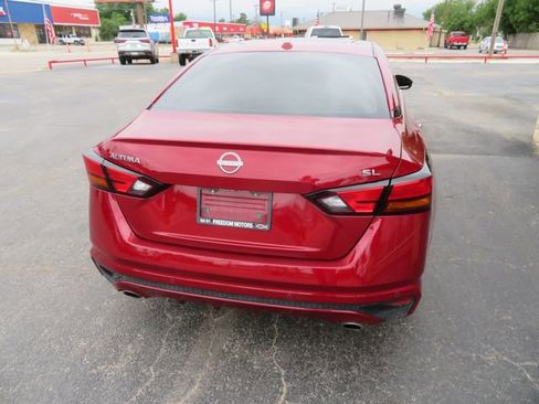 Used 2024 Nissan Altima 2.5 SL FWD image 6