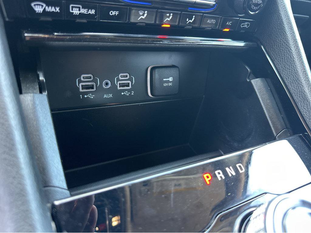 Used 2023 Jeep Grand Cherokee L Limited RWD image 27
