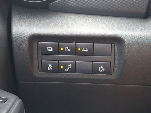 Certified 2025 Nissan Kicks Play S FWD image 25
