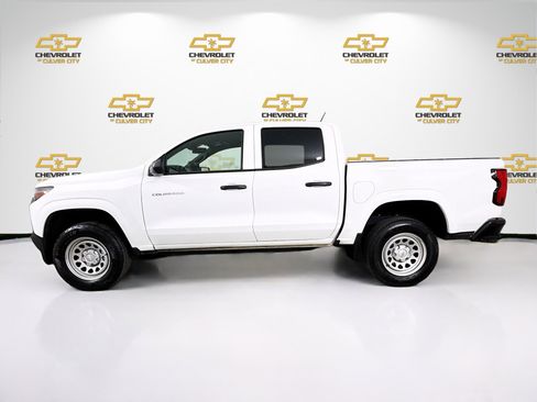 Used 2024 Chevrolet Colorado W/T image 4