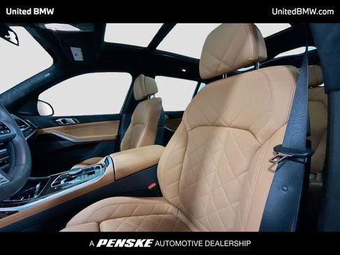 Certified 2025 BMW X7 xDrive40i w/ M Sport Package AWD/4WD image 5