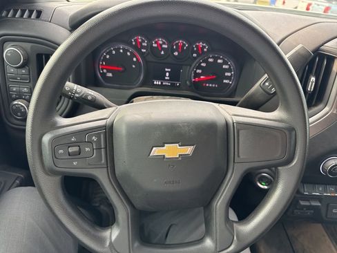 Used 2024 Chevrolet Silverado 2500 Custom w/ Custom Value Package AWD/4WD image 10