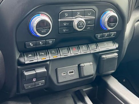 Certified 2021 GMC Sierra 1500 AT4 w/ AT4 Value Package AWD/4WD image 33