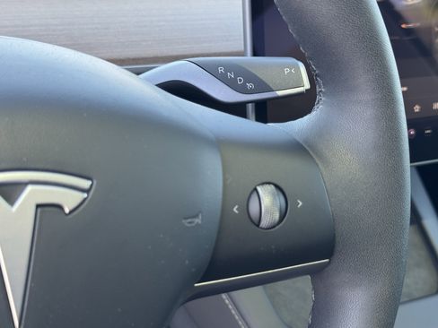 Used 2024 Tesla Model Y Long Range image 21