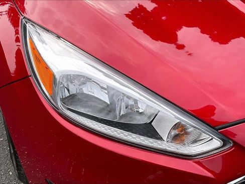 Used 2016 Ford Focus SE w/ Reverse Sensing Package FWD image 27