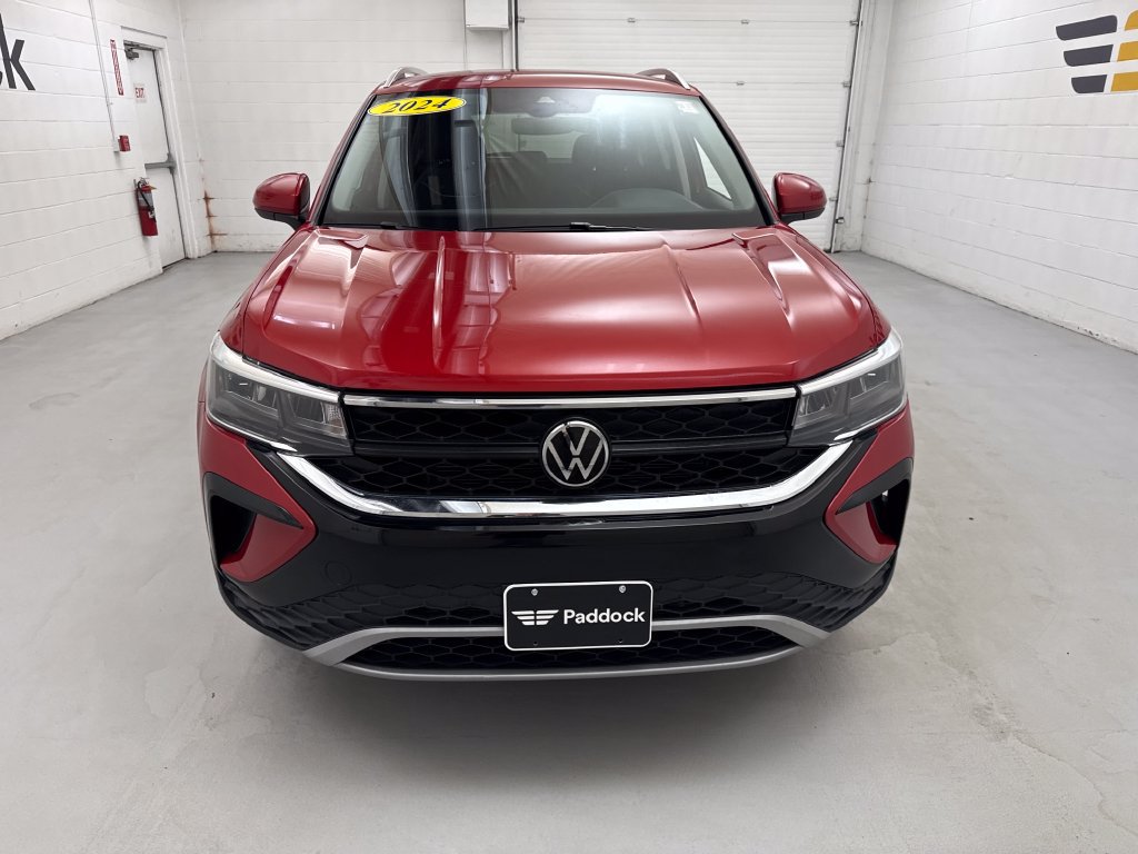 Used 2024 Volkswagen Taos SE w/ Black Wheel Plus Package AWD/4WD image 9