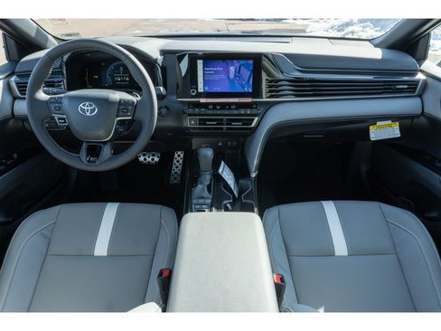 Used 2026 Toyota Camry SE w/ Convenience Package image 18