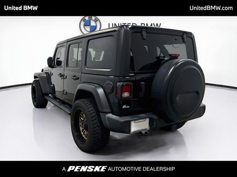 Used 2022 Jeep Wrangler Unlimited Sport AWD/4WD image 7