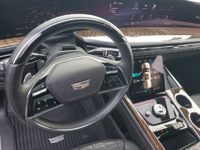 Used 2025 Cadillac Escalade ESV Premium Luxury Platinum w/ LPO, Floor Liner Package AWD/4WD image 14