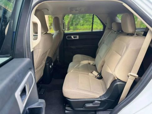 Used 2021 Ford Explorer 4WD w/ Class III Trailer Tow Package image 11