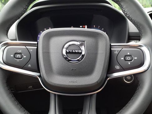 New 2025 Volvo XC40 B5 Plus w/ Climate Package image 22