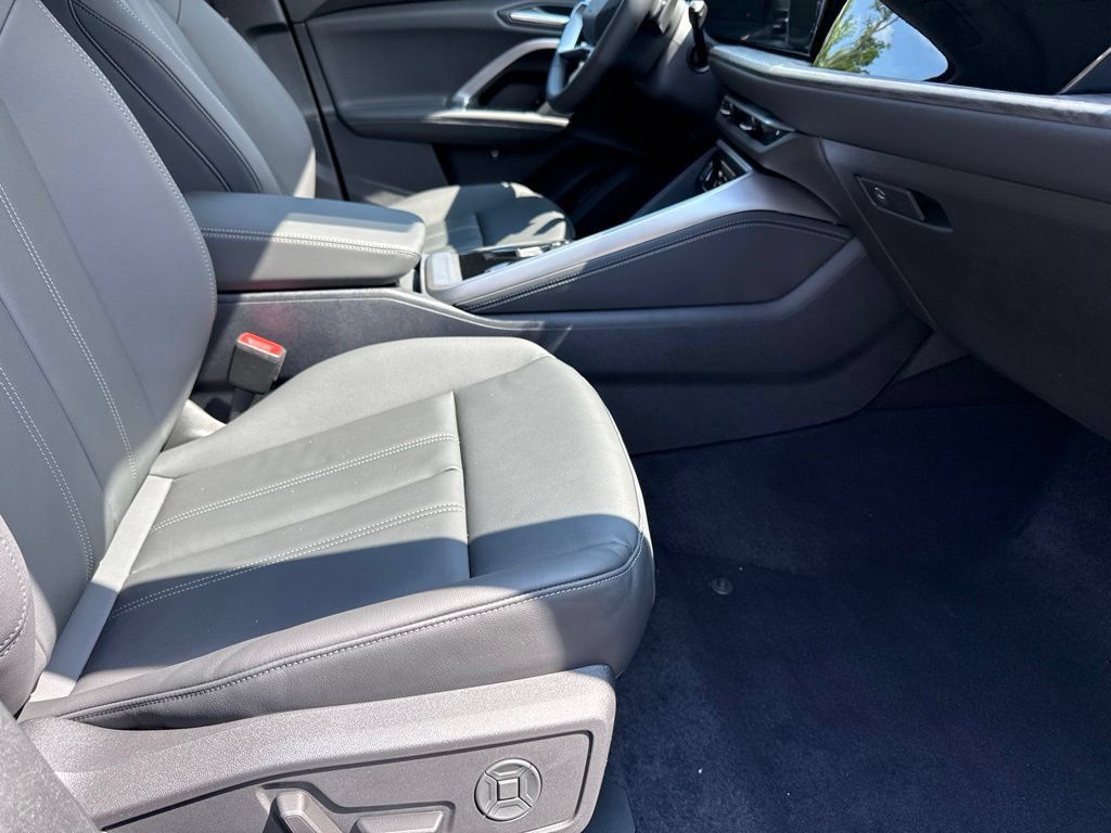 New 2026 Audi Q5 Premium AWD/4WD image 21