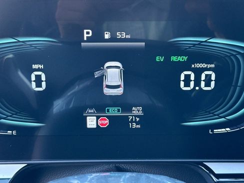 New 2026 Kia Niro SX image 25