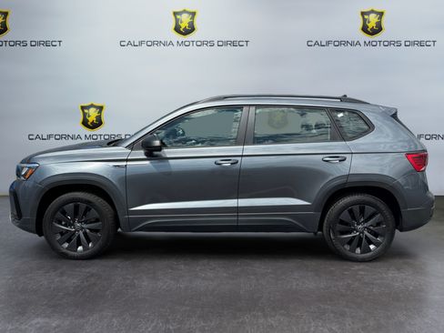 Used 2024 Volkswagen Taos S FWD image 2