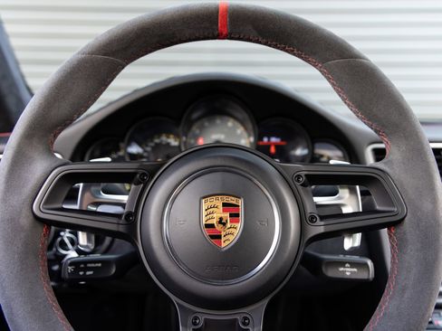 Certified 2018 Porsche 911 GT3 RWD image 14