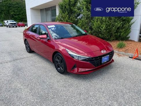 Used 2021 Hyundai Elantra SEL w/ Convenience Package FWD image 1