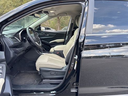 Used 2025 Subaru Ascent Premium image 11