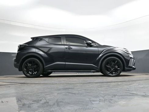 Used 2021 Toyota C-HR image 29