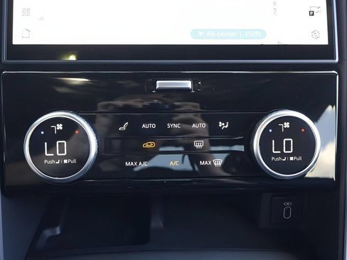 New 2026 Land Rover Discovery S AWD/4WD image 26