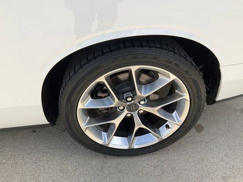 Used 2021 Dodge Challenger GT RWD image 9