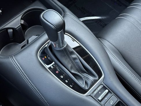 Used 2025 Honda HR-V EX-L image 18
