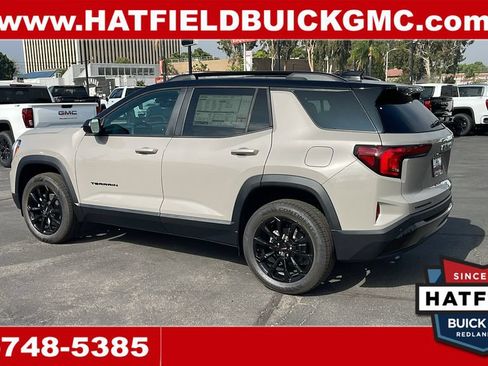 New 2026 GMC Terrain Elevation w/ Elevation Premium Package FWD image 3